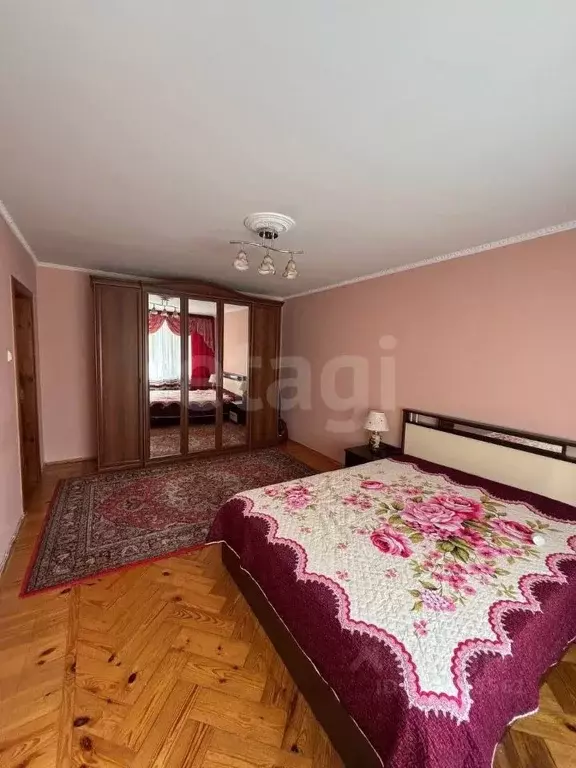 2-к кв. Тюменская область, Тюмень ул. Малыгина, 8 (74.0 м) - Фото 1