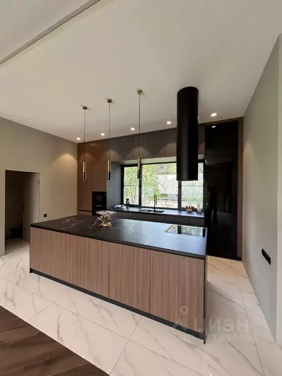 Дом в Московская область, Кашира городской округ, д. Лиды 3 (256 м) - Фото 1