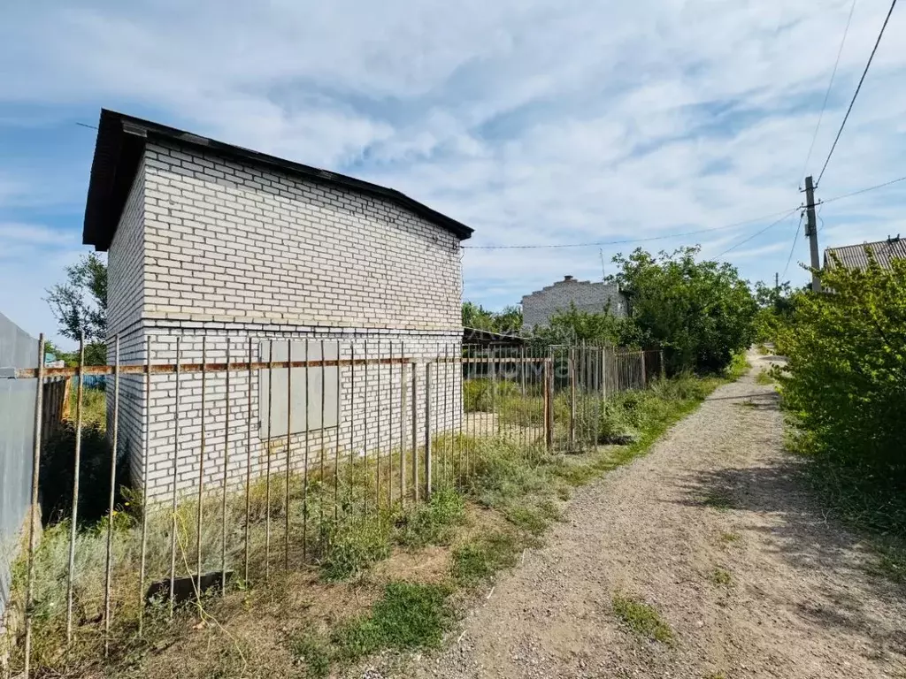 Дом в Волгоградская область, Городищенский район, Ерзовское городское ... - Фото 1