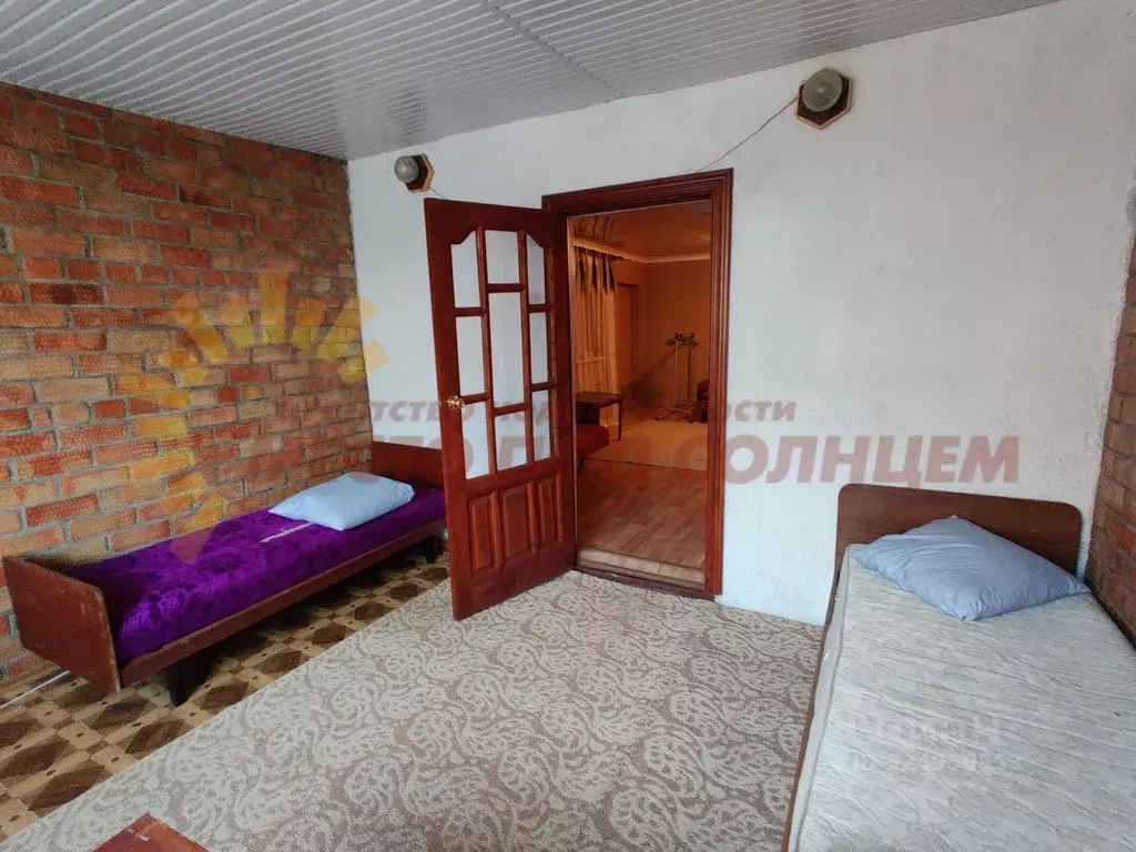 2-к кв. Краснодарский край, Ейск Лиманская ул., 26 (84.0 м) - Фото 0