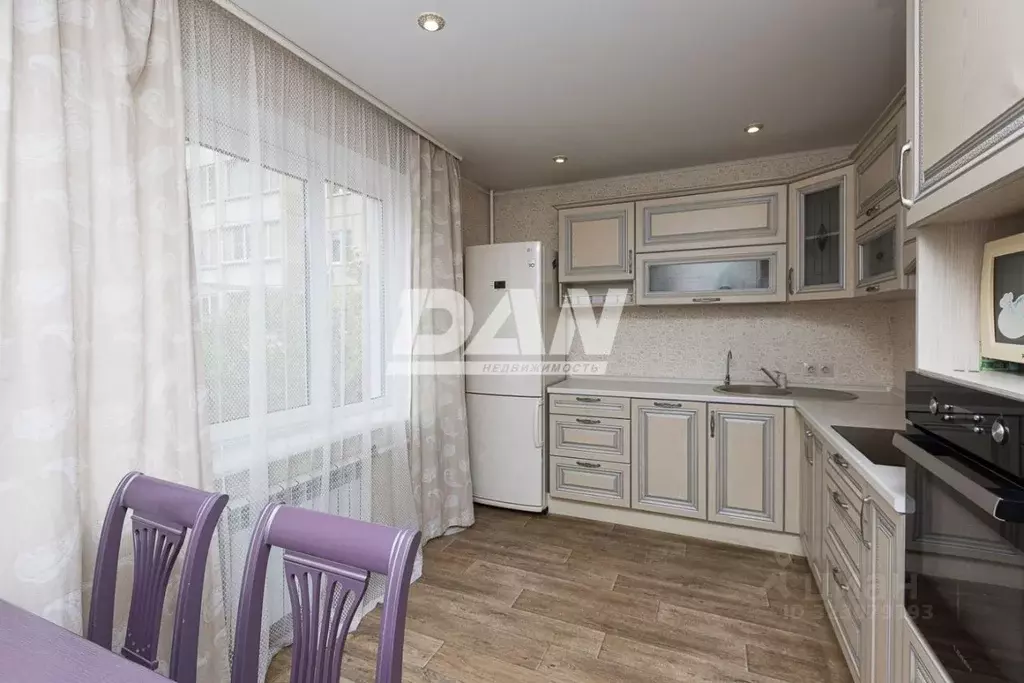 2-к кв. Челябинская область, Челябинск ул. Зальцмана, 14 (67.0 м) - Фото 0