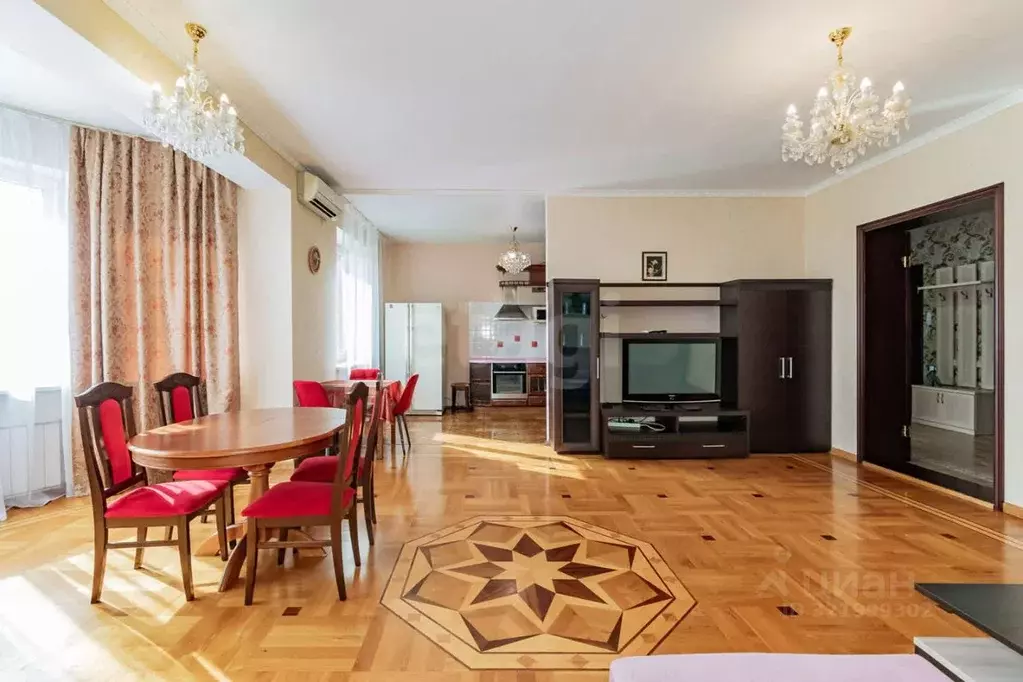 3-к кв. Свердловская область, Екатеринбург ул. Белинского, 32 (114.0 ... - Фото 1