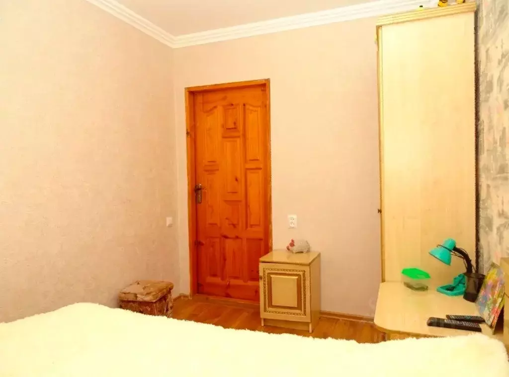 Комната Краснодарский край, Сочи Адлер жилрайон, ул. Вегетарианская, ... - Фото 1