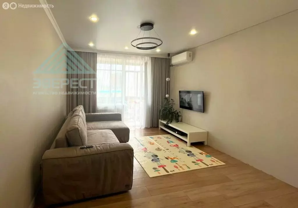 2-комнатная квартира: Абакан, улица Авиаторов, 16 (64 м) - Фото 0