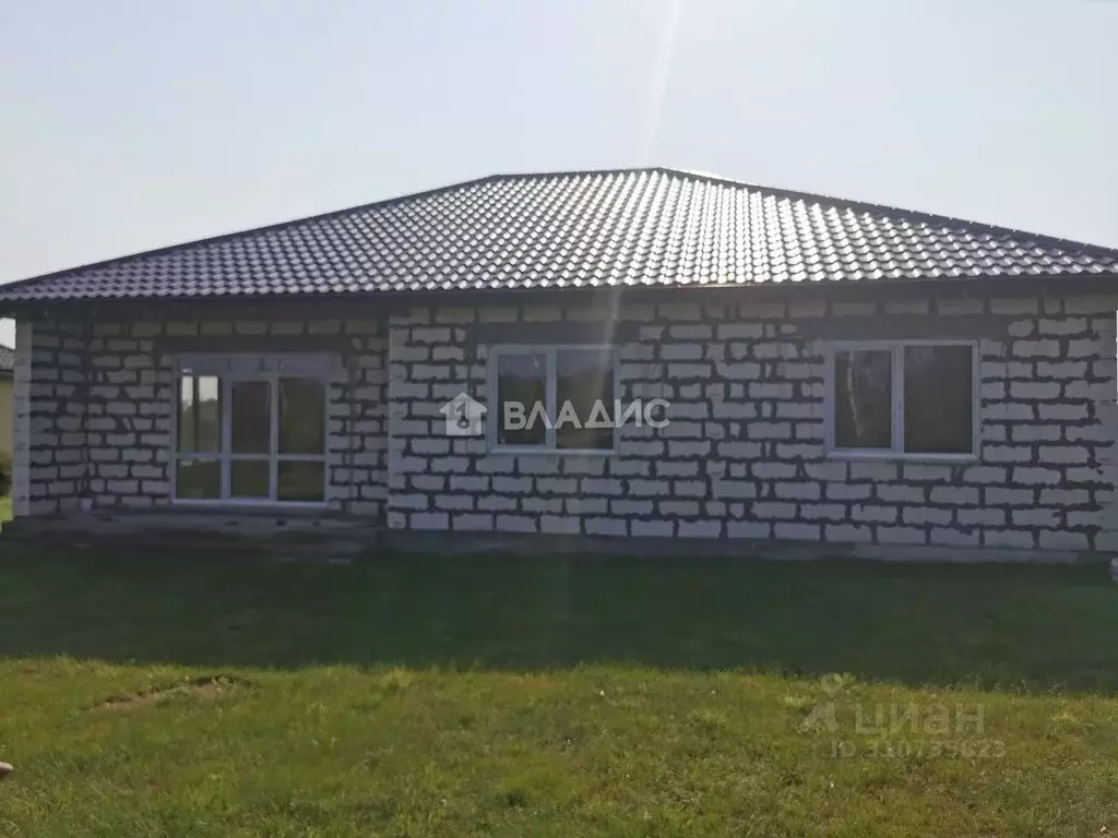 Дом в Калининградская область, Гурьевский муниципальный округ, пос. ... - Фото 1