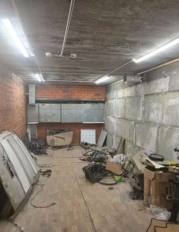 Гараж в Свердловская область, Екатеринбург ул. Машинистов, 2Ж (19 м) - Фото 1