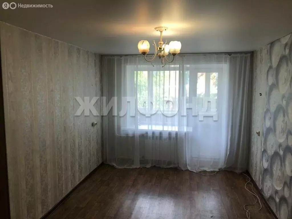 2-комнатная квартира: Абакан, улица Чертыгашева, 104А (38.5 м) - Фото 1