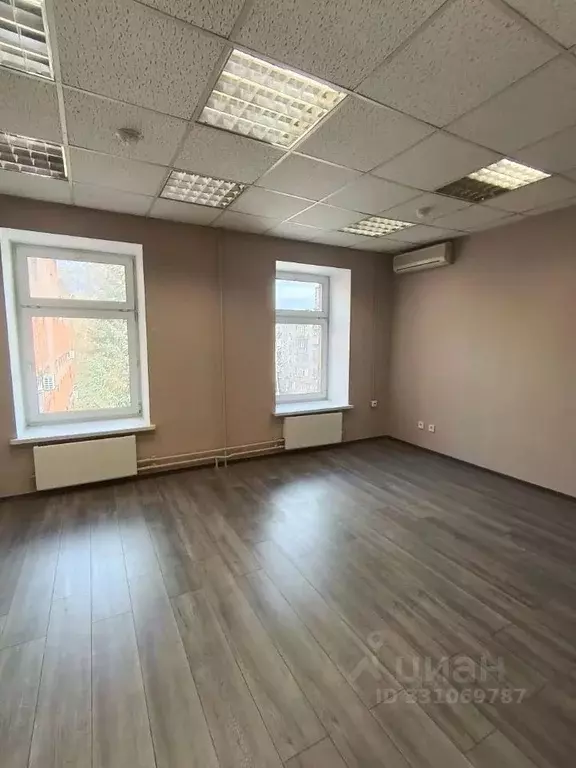Офис в Москва ул. Атарбекова, 4 (92 м) - Фото 2