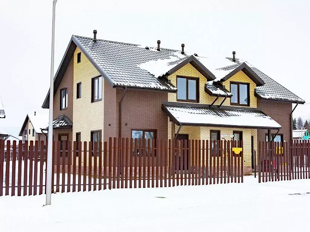 Коттедж в Ленинградская область, Всеволожский район, Агалатовское ... - Фото 0