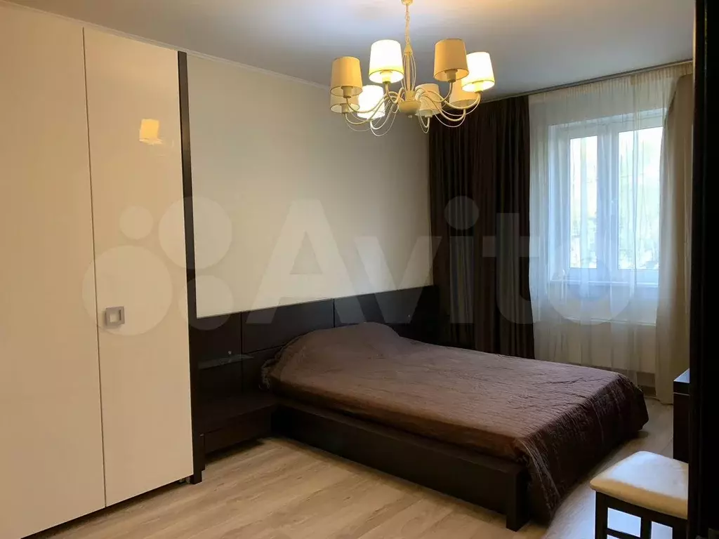 2-к. квартира, 60 м, 1/12 эт. - Фото 0