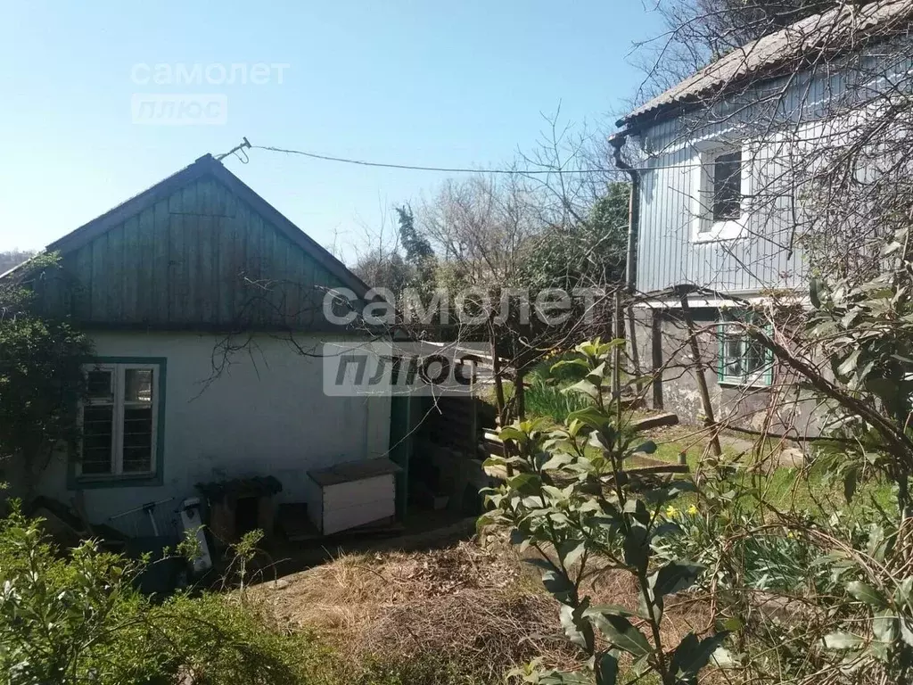 Дом в Краснодарский край, Туапсе пер. Лазарева, 13 (57 м) - Фото 1