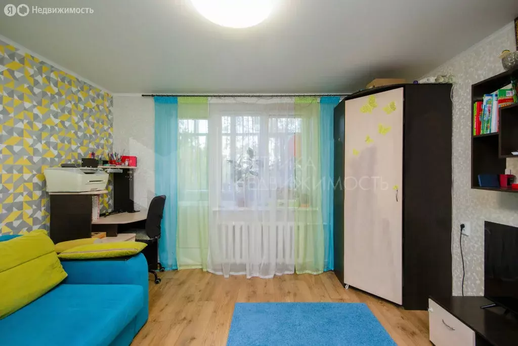 2-комнатная квартира: Тюмень, улица Монтажников, 12 (44 м) - Фото 1