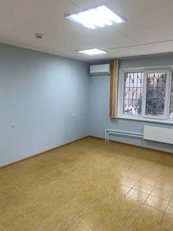 Помещение свободного назначения в Красноярский край, Красноярск ул. ... - Фото 0