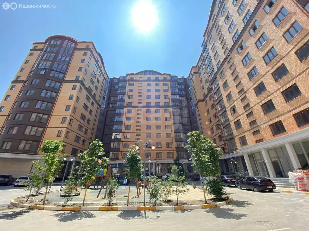 3-комнатная квартира: Каспийск, улица Магомедали Магомеджановa, 31Б ... - Фото 2