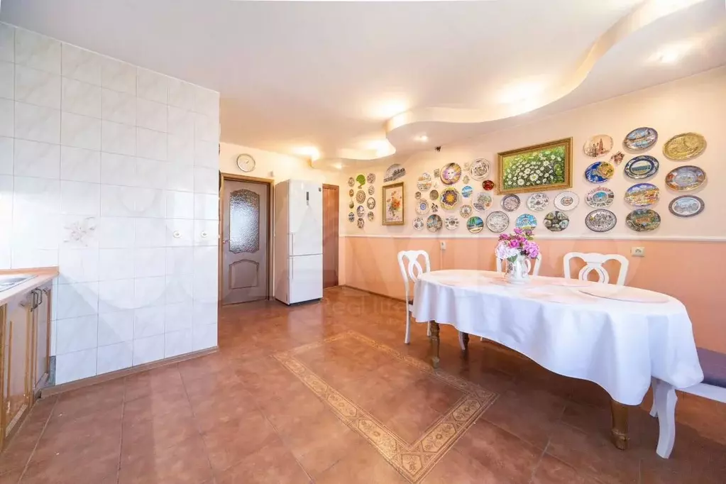 3-к. квартира, 145 м, 10/10 эт. - Фото 0