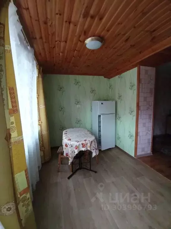 1-к кв. Крым, Феодосия муниципальный округ, Орджоникидзе пгт ул. ... - Фото 0