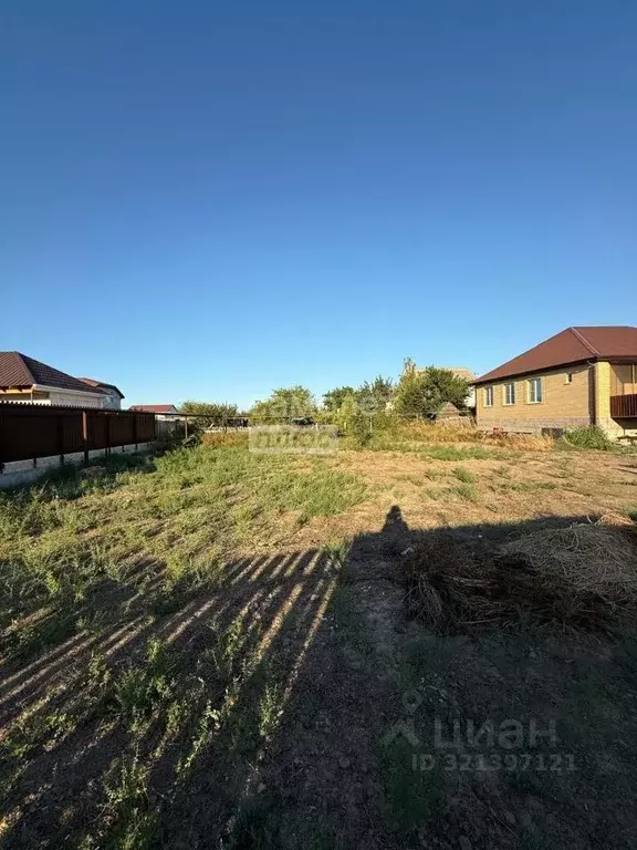 Участок в Астраханская область, Приволжский район, пос. Кирпичного ... - Фото 0