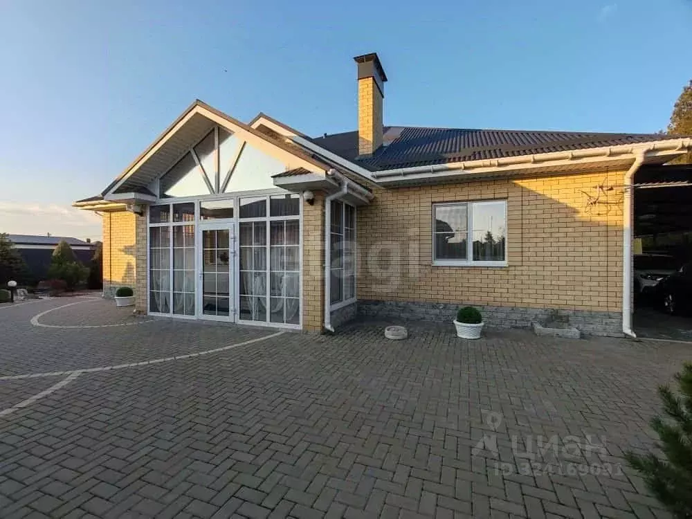 Дом в Краснодарский край, Ейский район, Красноармейское с/пос, пос. ... - Фото 1