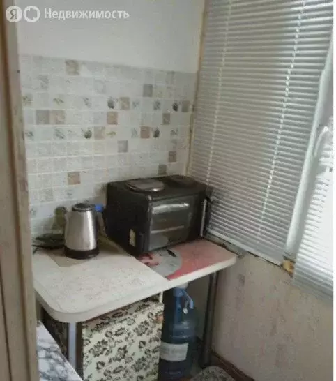 Квартира-студия: Тюмень, улица Республики, 239 (12.9 м) - Фото 0