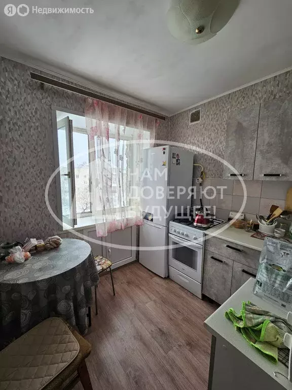 2-комнатная квартира: Чернушка, улица Ленина, 105 (42.8 м) - Фото 1