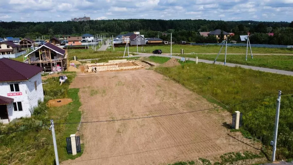 Участок в Московская область, Домодедово городской округ, д. ... - Фото 1