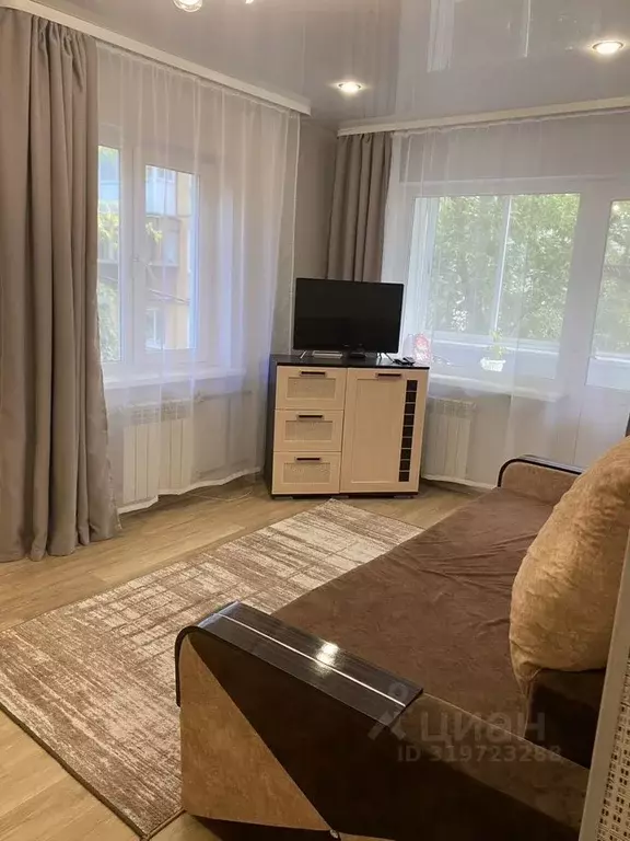 2-к кв. Иркутская область, Иркутск Пограничный пер., 2 (41.2 м) - Фото 0