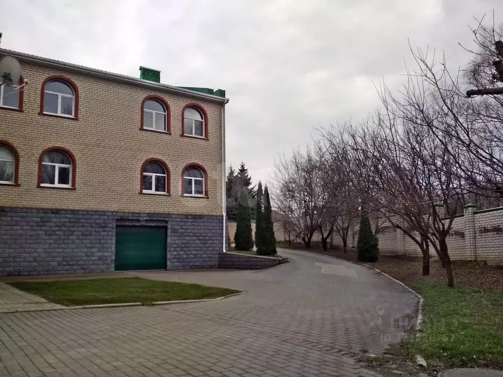 Дом в Ставропольский край, Ставрополь Азовская ул., 64/13 (1500 м) - Фото 1