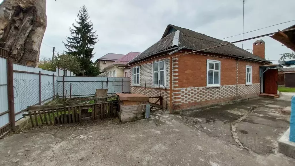 Дом в Краснодарский край, Абинск ул. Ленина, 191 (45 м) - Фото 0