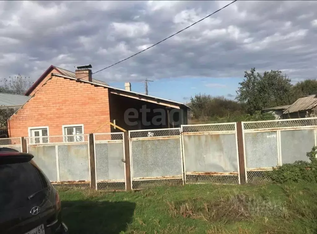 Дом в Ростовская область, пос. Целина 6-я линия (48 м) - Фото 1