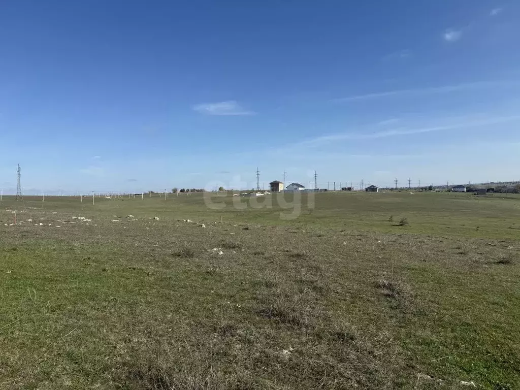 Участок в Крым, Симферопольский район, с. Мирное  (6.2 сот.) - Фото 2