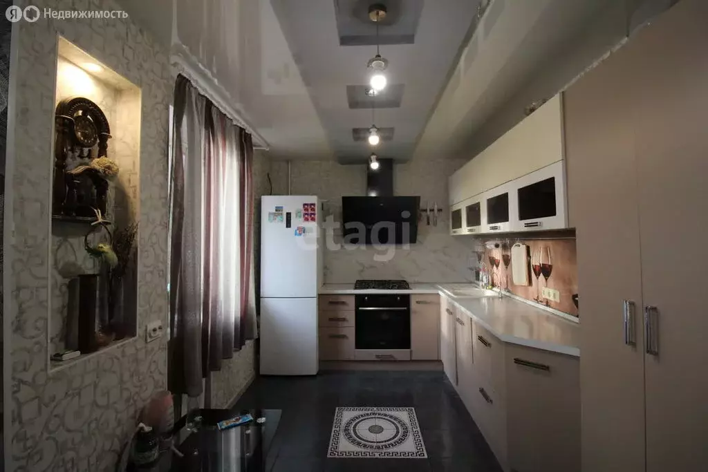 4-комнатная квартира: Краснодар, Весенняя улица, 21 (69.6 м) - Фото 1
