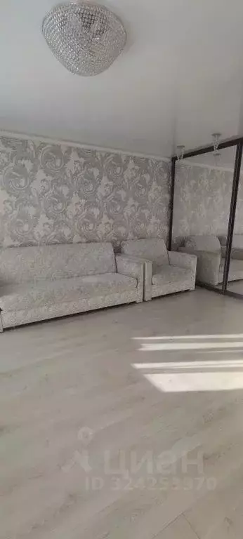 1-к кв. Челябинская область, Троицк 2-й мкр, 7 (36.0 м) - Фото 2