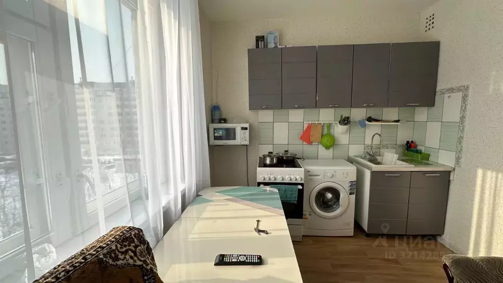 3-к кв. Ханты-Мансийский АО, Нефтеюганск 10-й мкр, 26 (67.0 м) - Фото 2