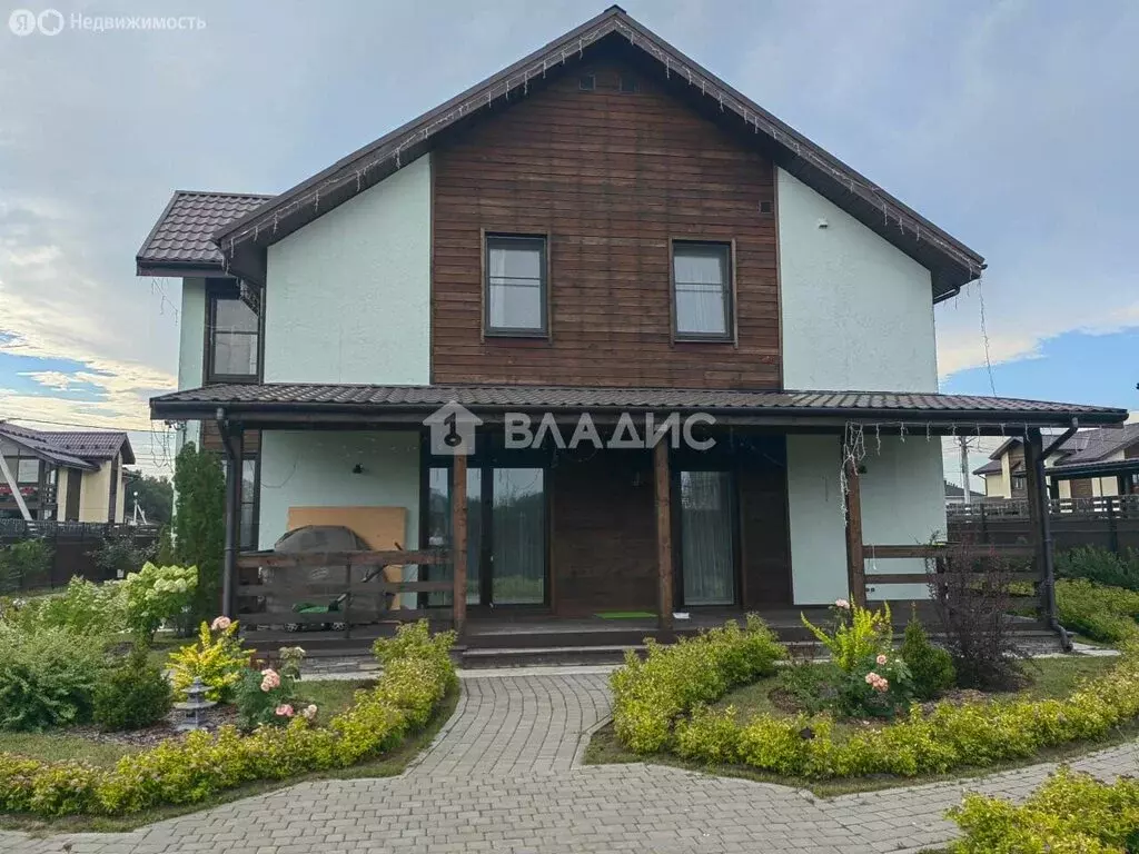 Дом в Аннинское городское поселение, деревня Иннолово, Посадская ... - Фото 1