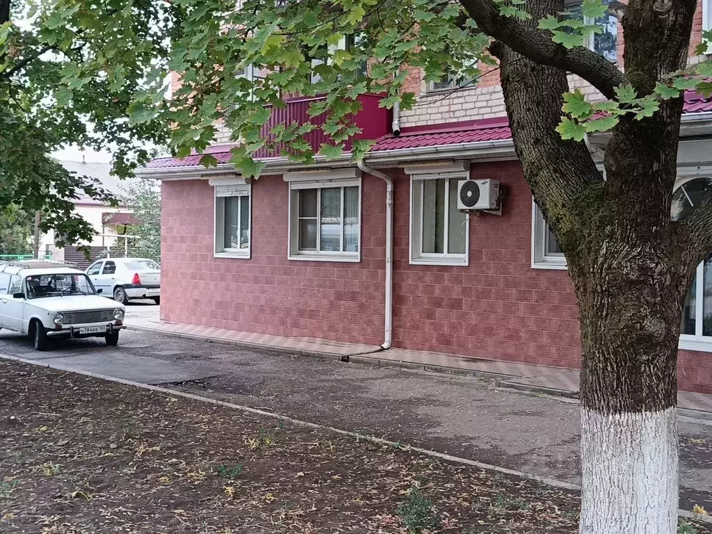 Торговая площадь в Краснодарский край, Тихорецк ул. Федосеева, 41 (300 ... - Фото 1