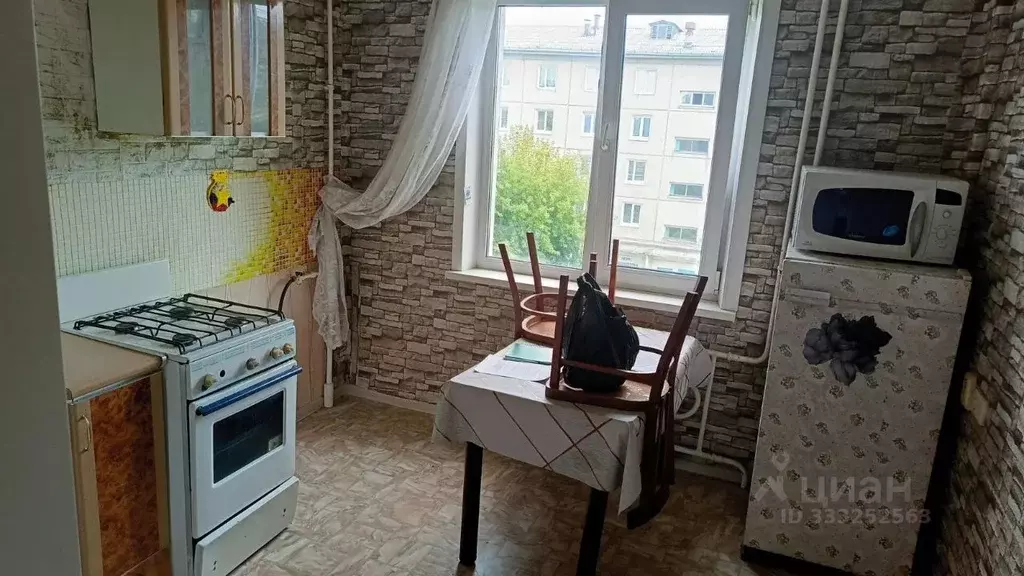 1-к кв. Иркутская область, Ангарск 18-й мкр, 9 (32.9 м) - Фото 1