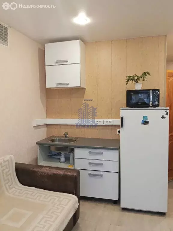 1к в 4-комнатной квартире (17.7 м) - Фото 1