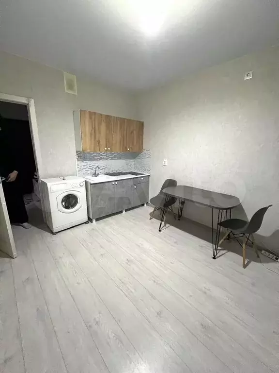 1-к. квартира, 40 м, 8/16 эт. - Фото 0