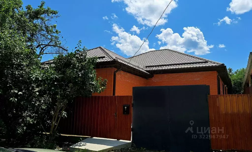 Дом в Краснодарский край, Северский район, Ильское городское ... - Фото 1