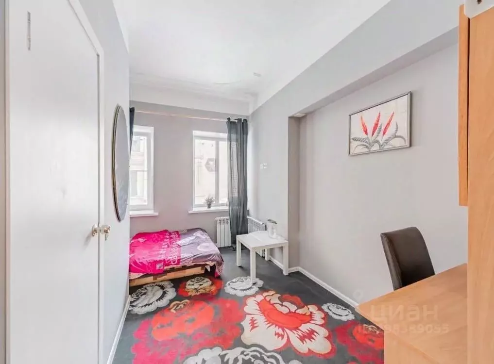 Комната Санкт-Петербург Серпуховская ул., 25 (10.0 м) - Фото 1