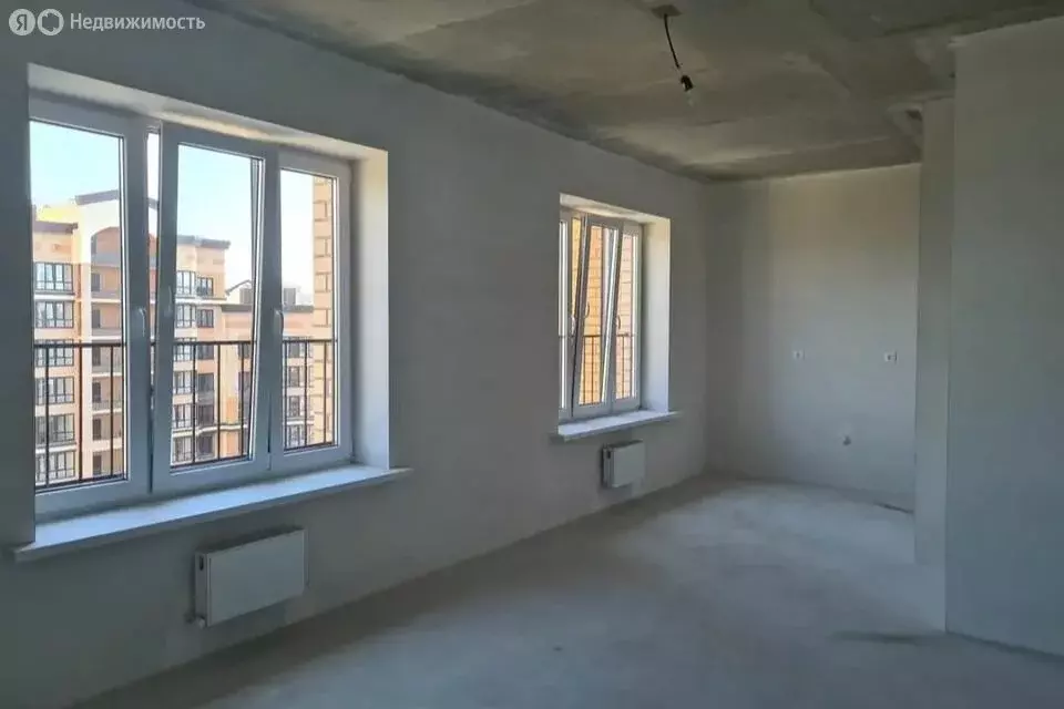2-комнатная квартира: Краснодар, Конгрессная улица, 29 (71 м) - Фото 0