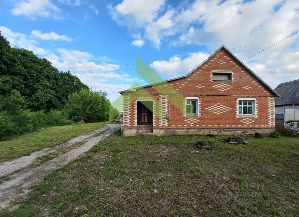 Дом в Воронежская область, Хохольское городское поселение, с. Хохол ... - Фото 1