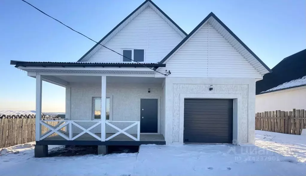 Дом в Иркутская область, Иркутский муниципальный округ, с. Урик  (180 ... - Фото 1