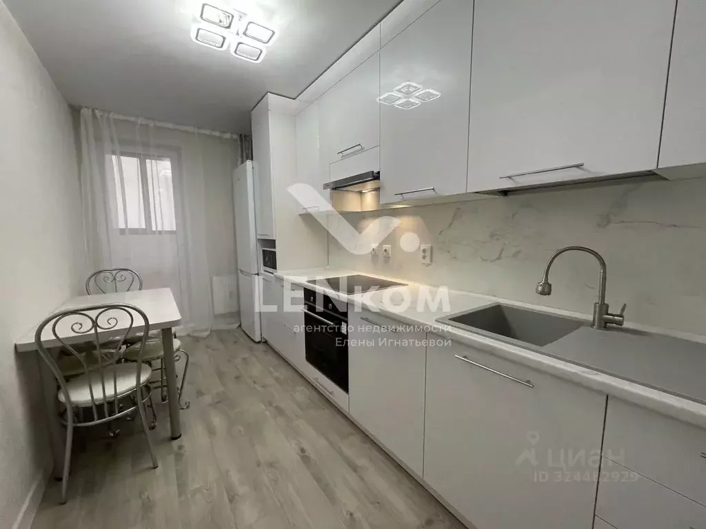 1-к кв. Удмуртия, Ижевск Парковая ул., 5А (35.0 м) - Фото 1