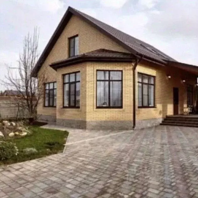 Коттедж в Псковская область, Великие Луки ул. Дьяконова (500 м) - Фото 1