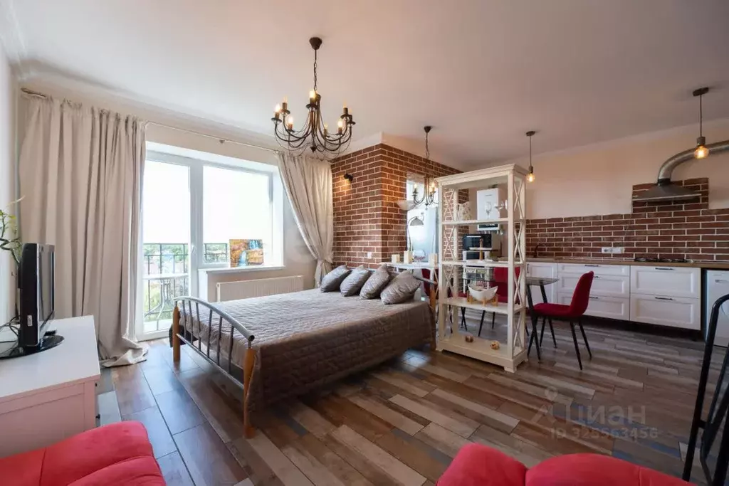 Студия Калининградская область, Калининград ул. Виктора Гакуна, 5 ... - Фото 1