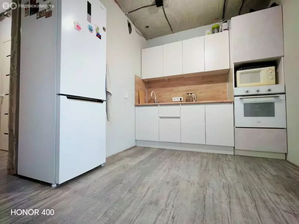 1-комнатная квартира: Артём, Совхозная улица, 10Ак4 (33 м) - Фото 1