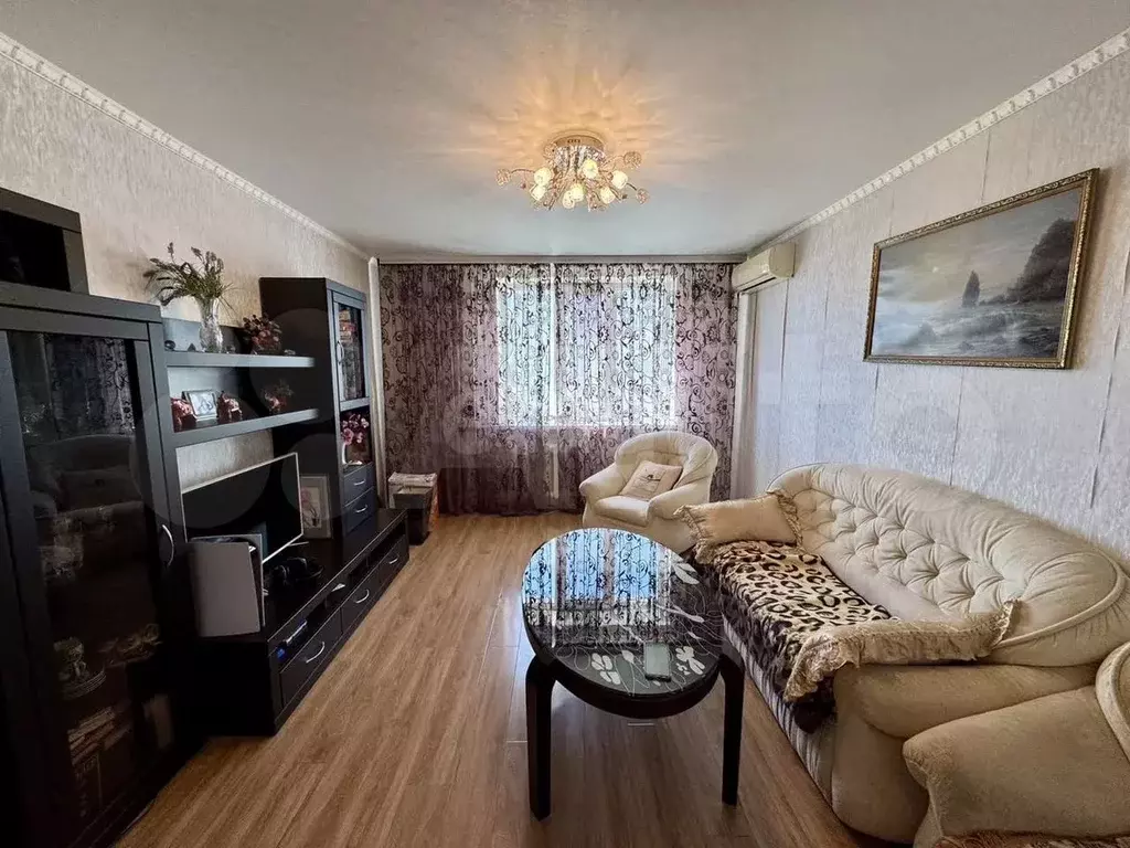3-к. квартира, 75 м, 7/10 эт. - Фото 1