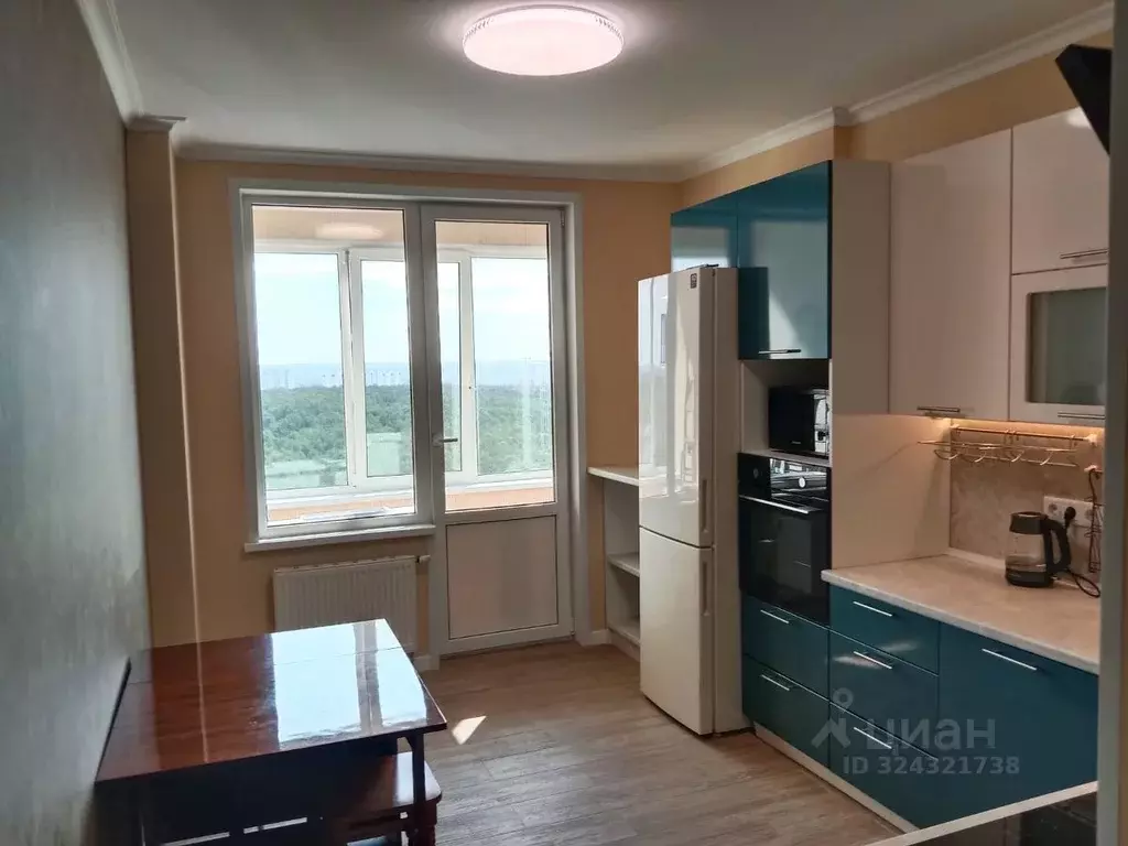 3-к кв. Московская область, Красногорск ул. Липовой Рощи, 2к3 (72.0 м) - Фото 1