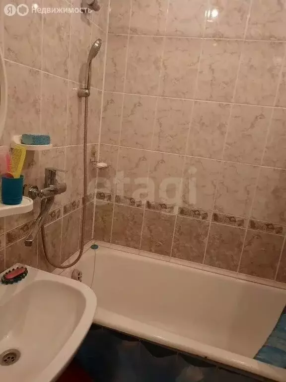 3-комнатная квартира: Абакан, Пирятинская улица, 21А (61 м) - Фото 2